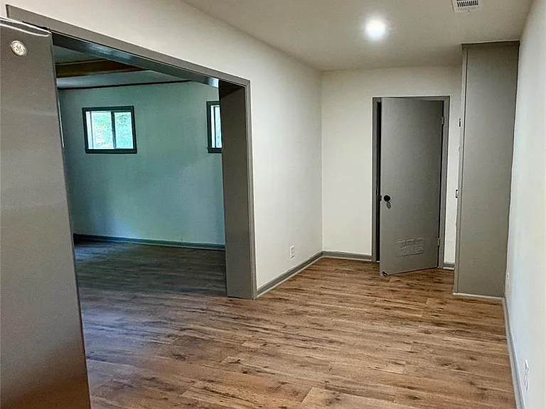 208 Pensacola Ave — Photo 12