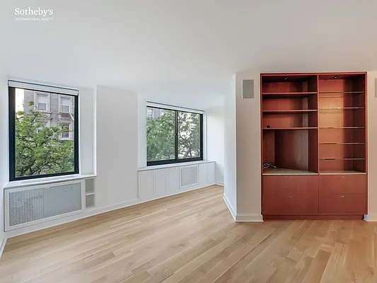 Rented by Sotheby's International Realty | media 11