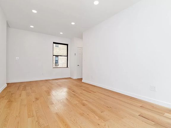 4th image of 712 W 175th St APT 2E