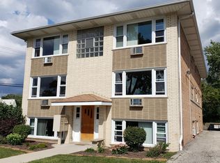 4323 Douglas Rd, Downers Grove, IL 60515