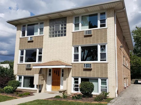 4323 Douglas Rd, Downers Grove, IL 60515