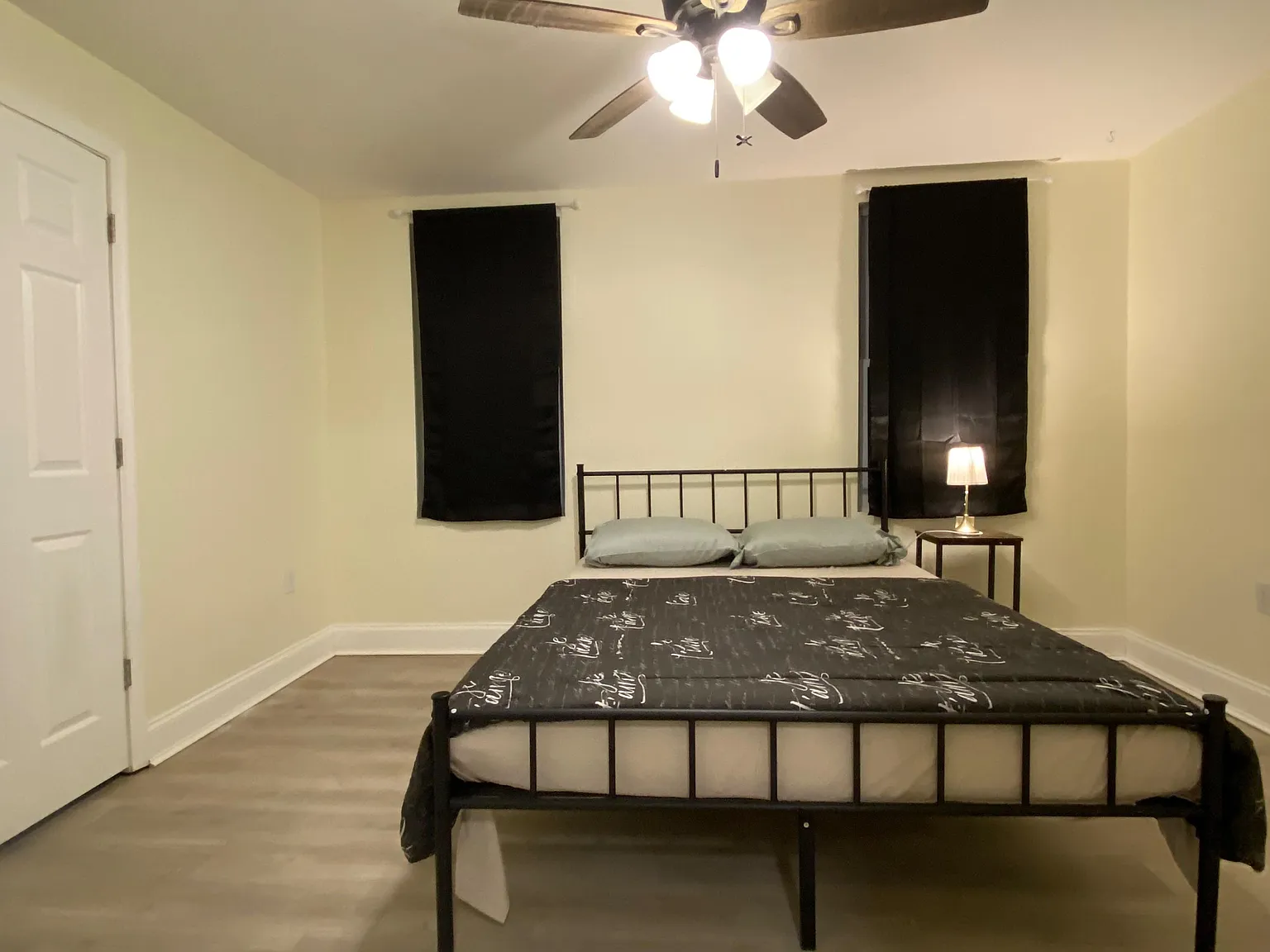 4 bed, 3.0 bath, 2105 sqft, $892 — Photo 2