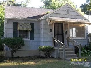 818 W Jackson Ave, Flint, MI 48504