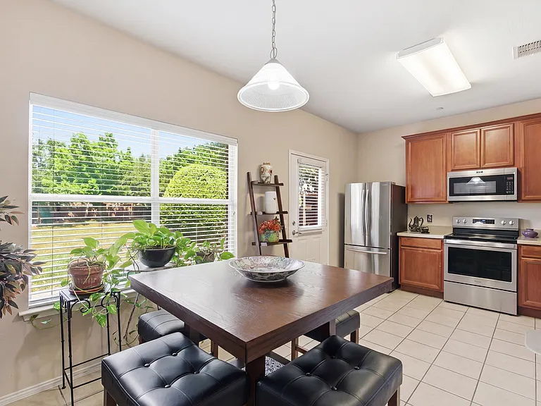 7257 Rembrandt Dr — Photo 17