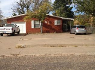 811 Fresno St, Plainview, TX 79072
