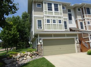 1901 Red Maple Ln, Northfield, MN 55057