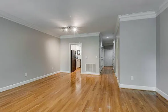 226 Acklen Park Dr — Photo 3