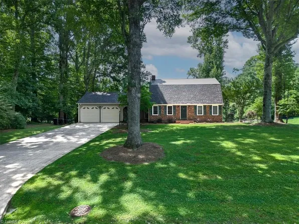 223 Knollwood Dr, Elkin, NC 28621