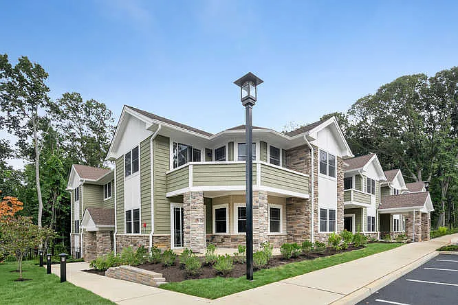 The Navesink Woods Apartments — Photo 3