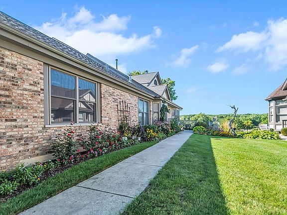 3rd image of 14422 Crystal Tree Dr