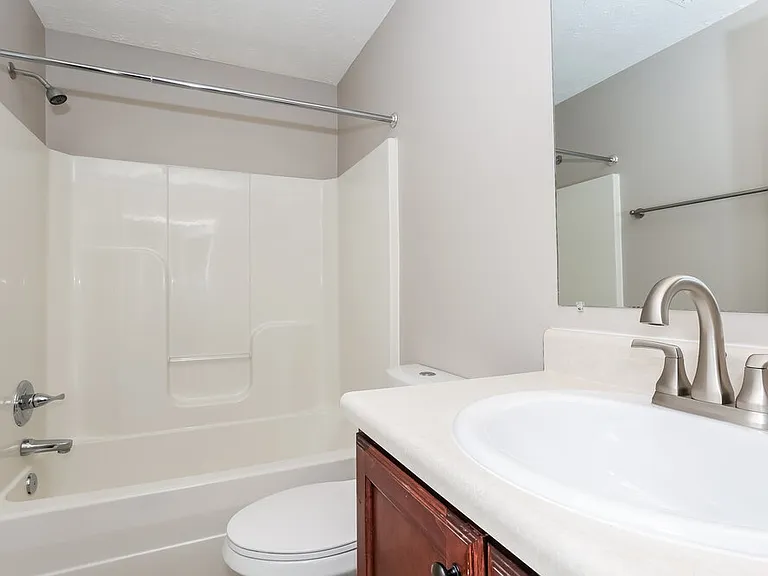 607 Rock Glen Trce — Photo 12