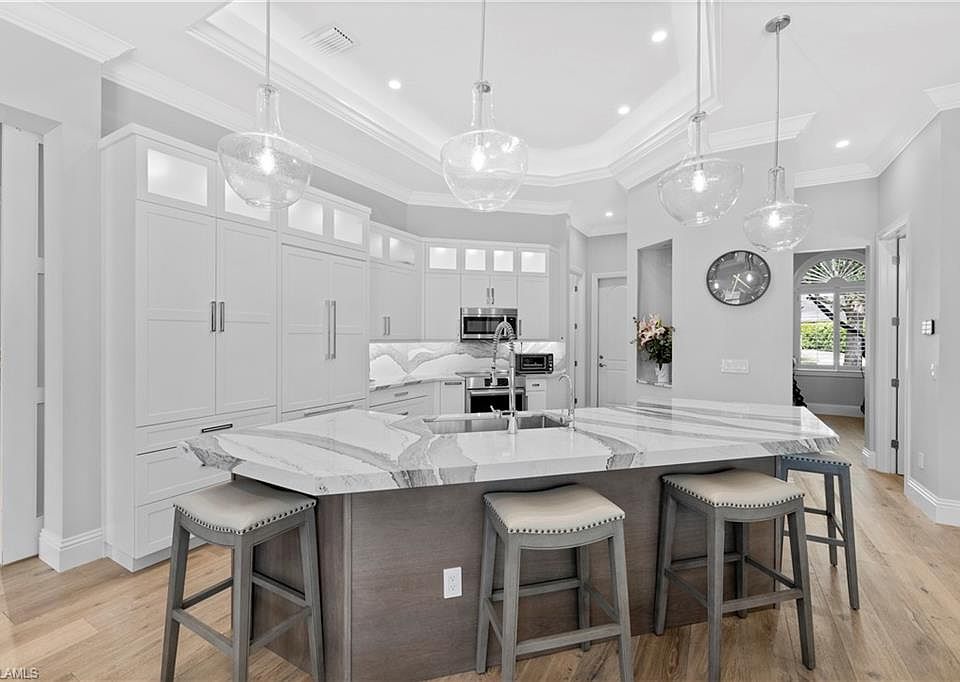 359 Saddlebrook Ln, Naples, FL 34110 MLS 223038899 Zillow