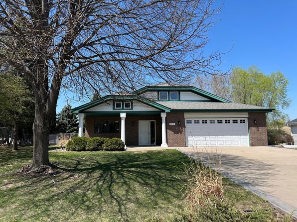 3315 Garland Ln N, Plymouth, MN 55447