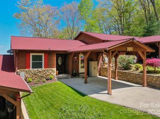 927 Henry Dingus Way, Maggie Valley, NC 28751