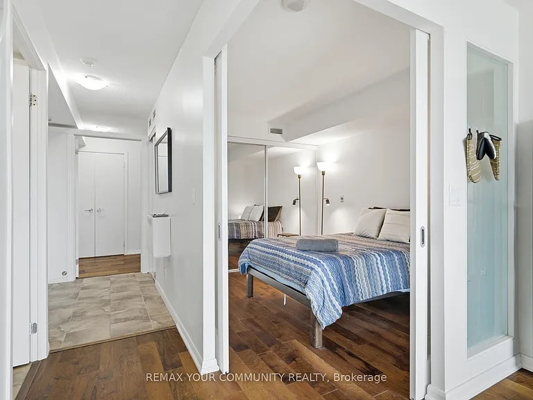 209 Fort York Blvd #962 — Photo 18