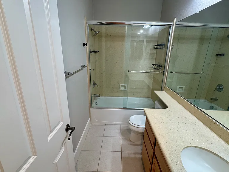 Upstairs Full Bath