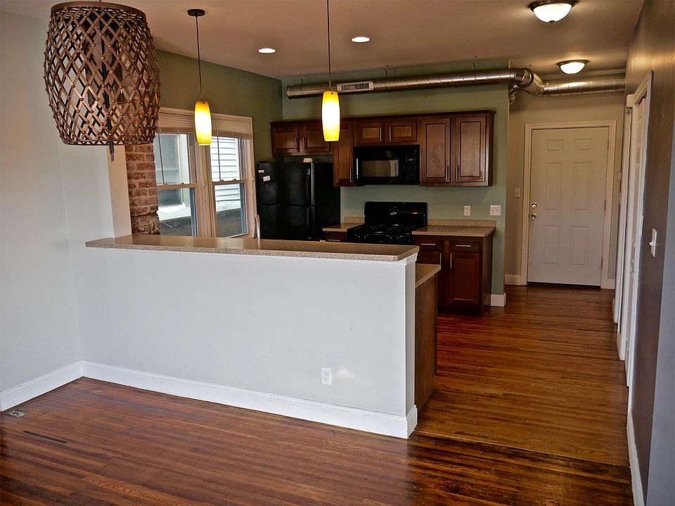 1st image of 1535 Hertel Ave Floor 2