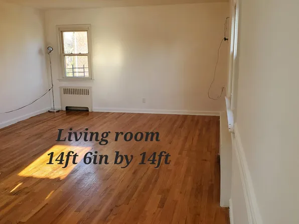 (undisclosed Address), Lynbrook, NY 11563