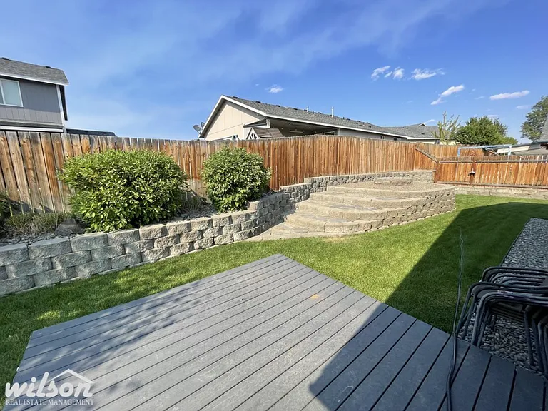 301 Olympic Ave — Photo 10