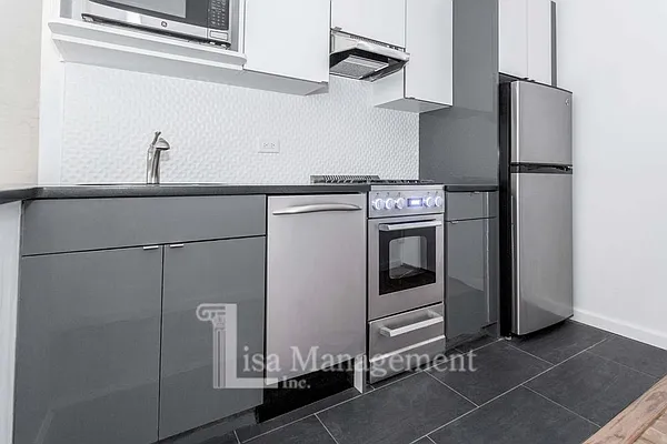 Rented by Lisa Management Inc | media 19