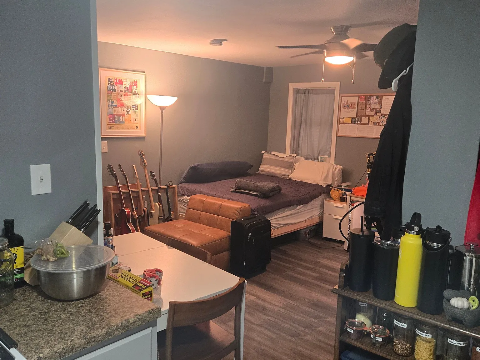 Studio, 1.0 bath, $1,400 — Photo 2