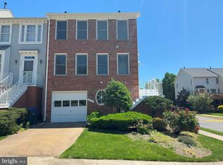 6325 Powder Flask Ct, Centreville, VA 20121