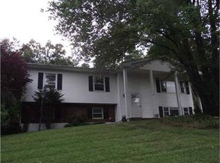 31 Lawrence Pl, Spring Valley, NY 10977