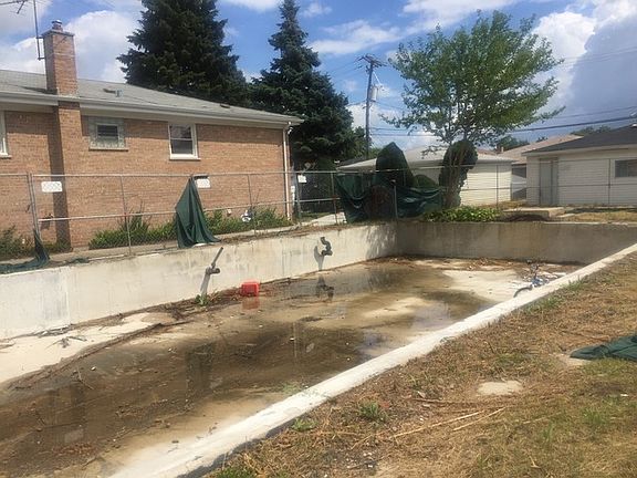5th image of 567 Oglesby Ave