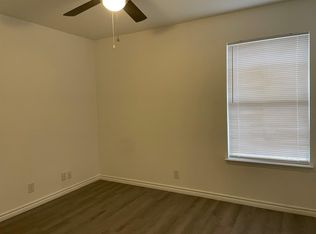 206 Lombard Dr, Leander, TX 78641