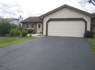 4520 Zeppelin Dr, Hanover Park, IL 60133
