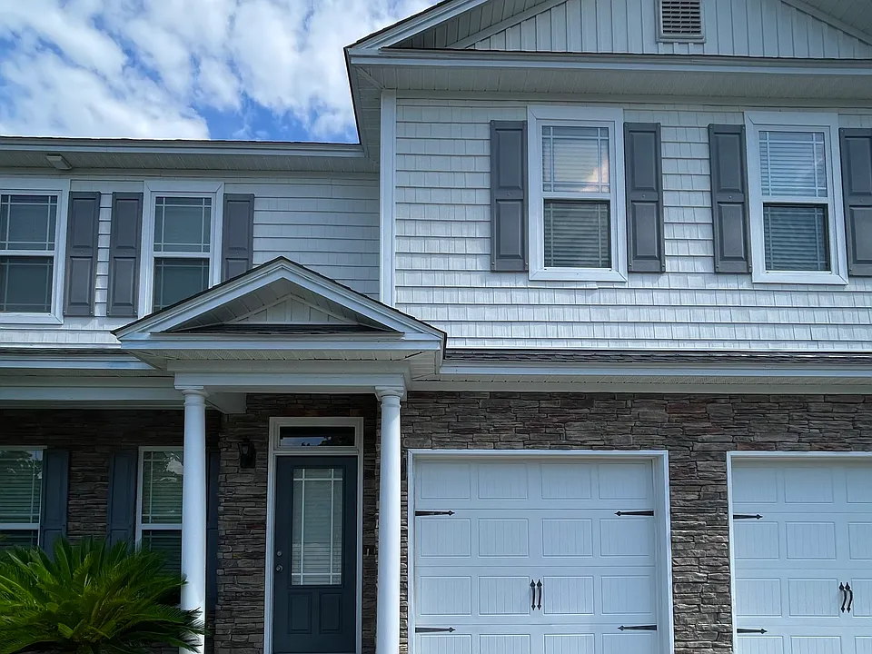 3 Capella Cir