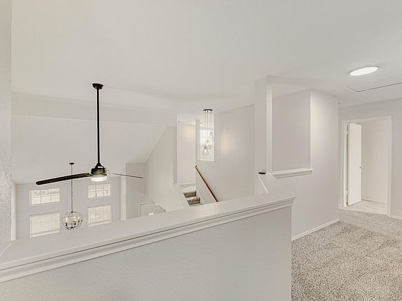 5th image of 4010 Reeders Dr