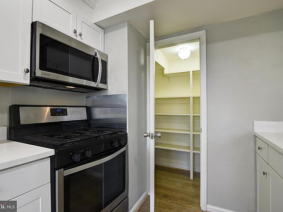 5th image of 4320 Gramercy Cir