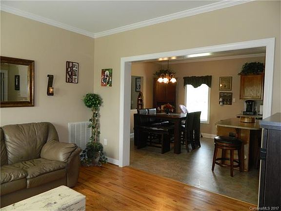 2nd image of 152 Laura Jeanne Ln