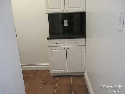 Rented by 24 7 NYC Realty Inc. | media 23