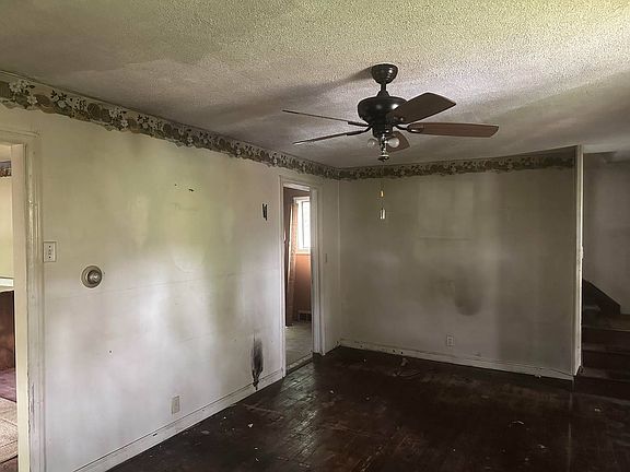 5th image of 2236 View St