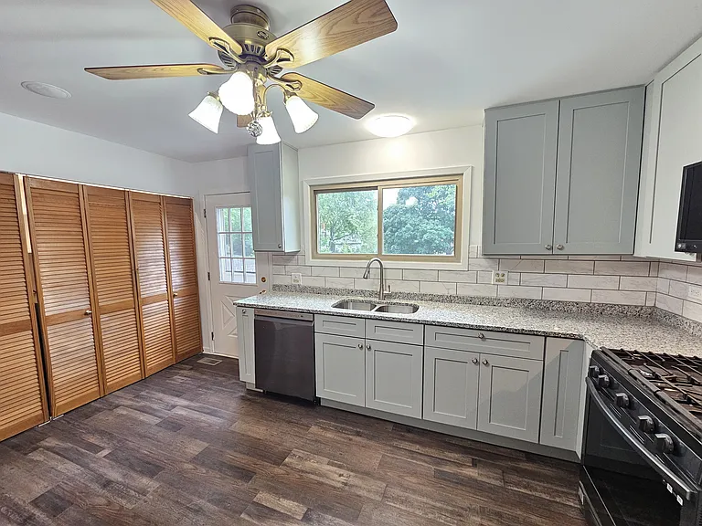 571 White Birch Rd — Photo 11