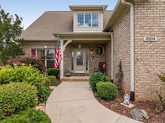 2nd image of 8204 Angels Glen Ct