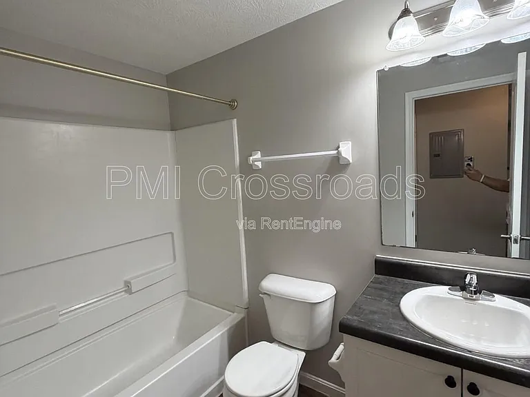 Jefferson Pointe — Photo 20