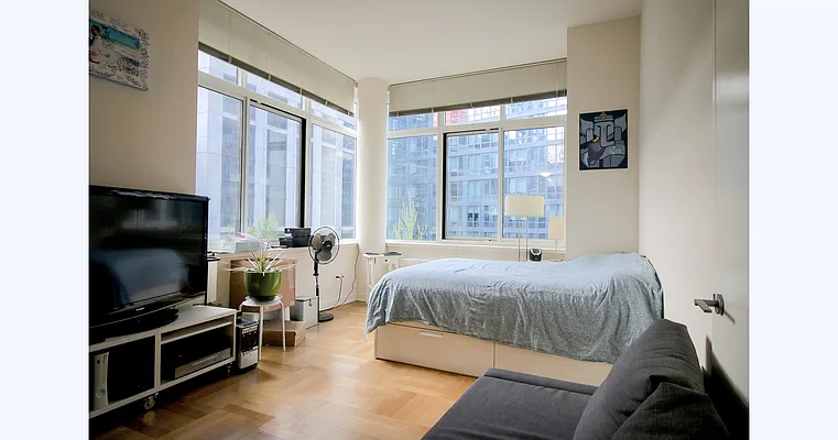 Rented by BLU Real Estate | media 13