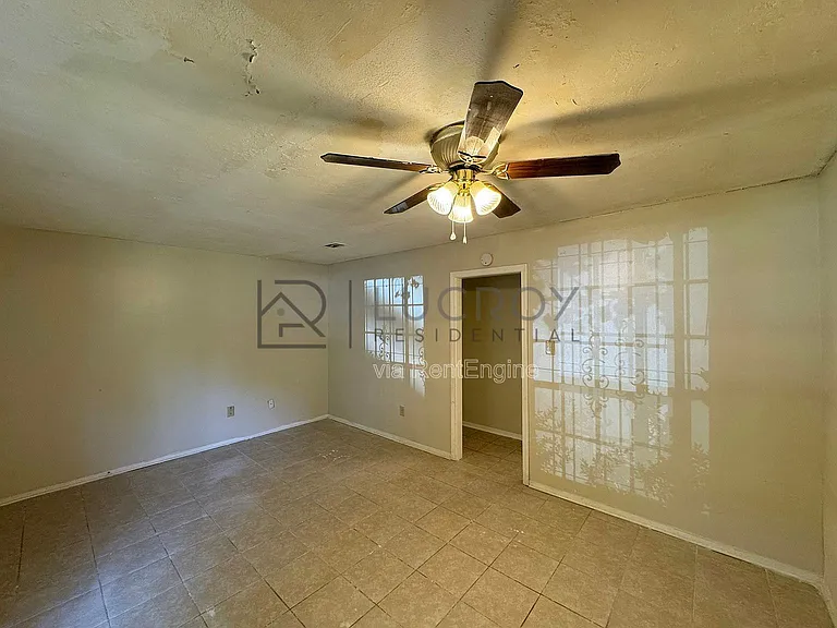 6731 George Washington Dr — Photo 4