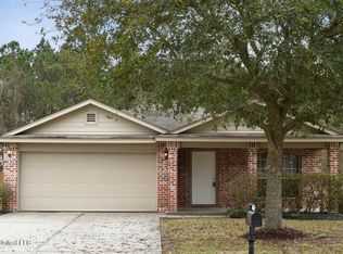 10305 English Manor Dr, Gulfport, MS 39503