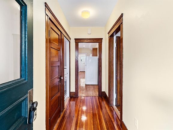 5th image of 111-111-111A Adams St