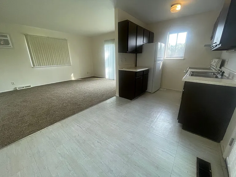 Garden Ridge Apartments — Photo 12