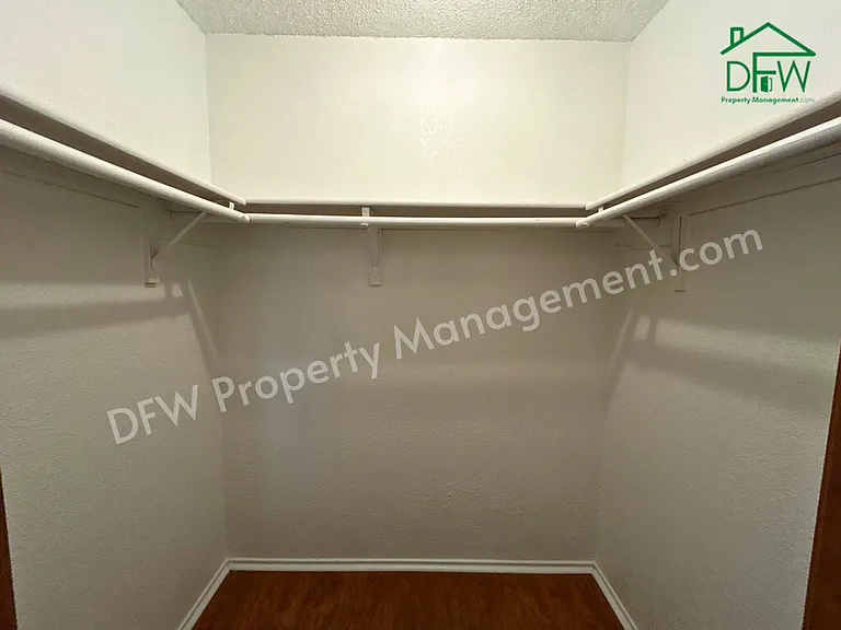 2412 Amber Hill Ln — Photo 71