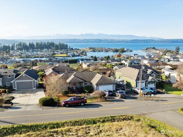 37986 NE Maple Place, Hansville, WA 98340