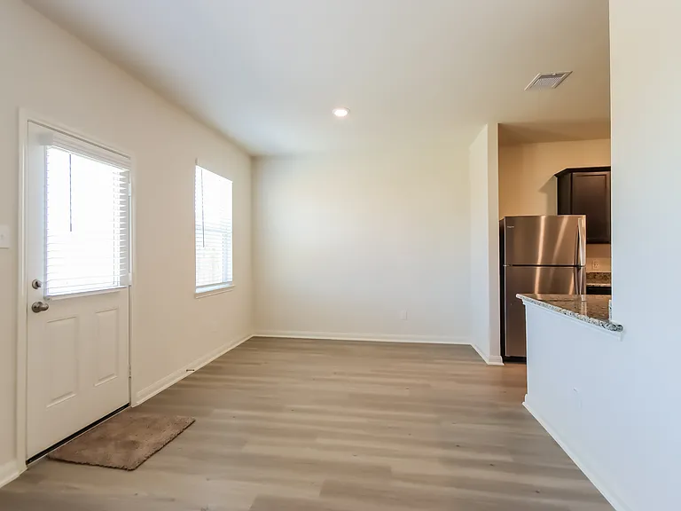 8418 Sandy Drift Rd — Photo 4
