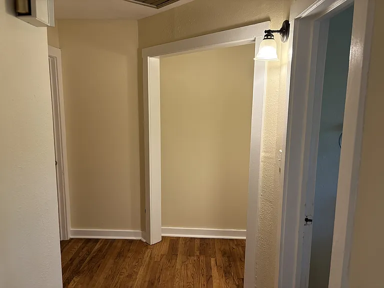 2915 Olive St — Photo 5