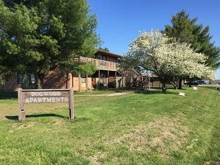 912 N Walnut Ave — Photo 11