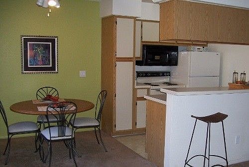3rd image of 1701 E 8th St APT 117